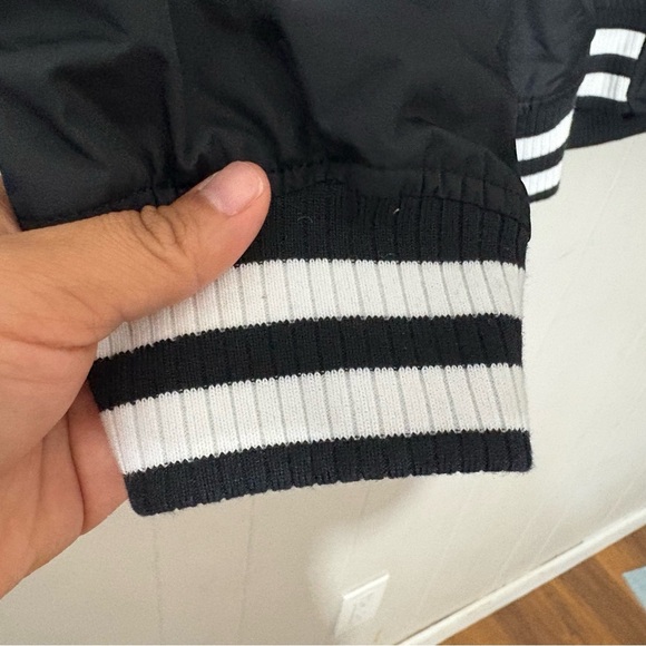 Black Scale Grand Slam Hooded Varsity Jacket Size L NWT - Picture 6 of 12